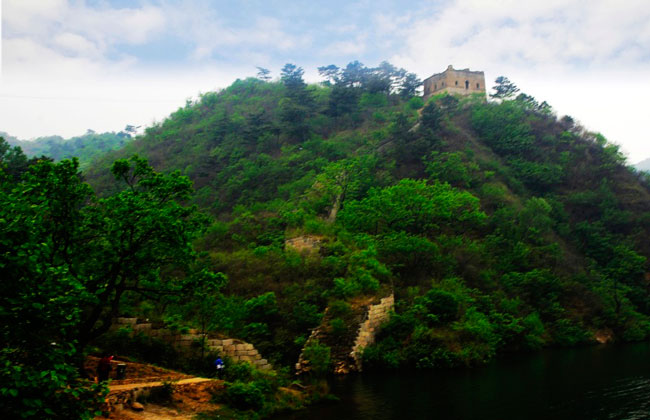 Huanghuacheng Great Wall in Spring