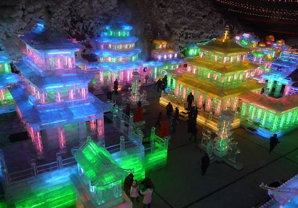 Longqingxia Gorge Ice and Snow Festival 8
