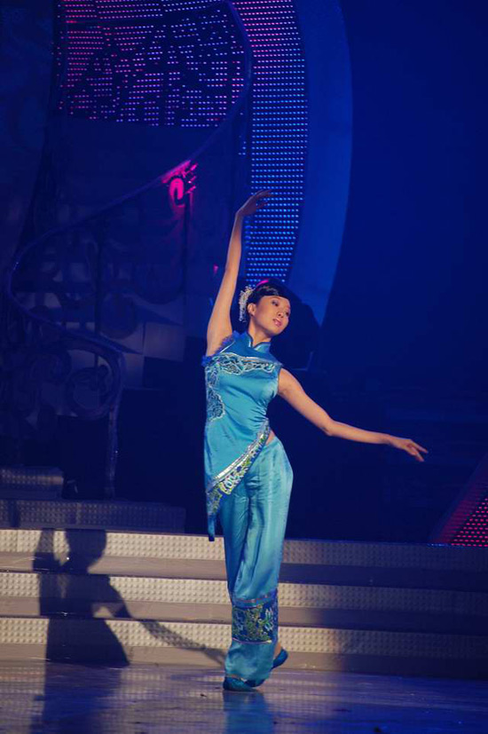 Chinese Dances-Woman Dancer