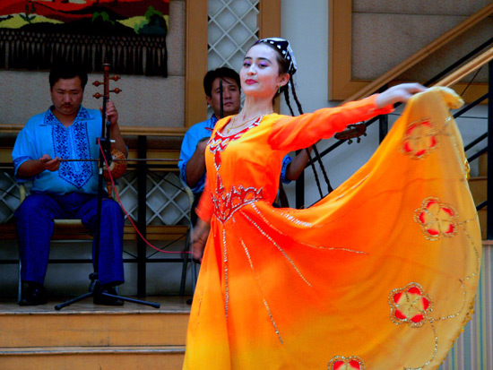 Chinese Dances-Peacock Dance
