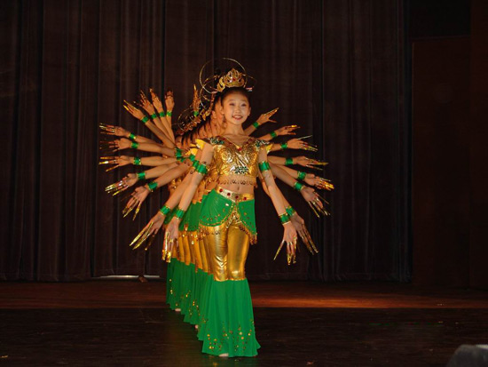 Chinese Dances of Thousand-Hand