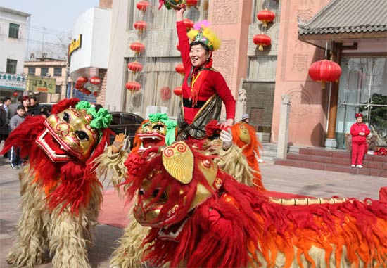 The Spring Festival-Lion Dancing