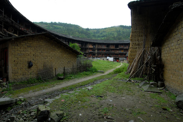 Shunyu Lou,Fujian Tulou