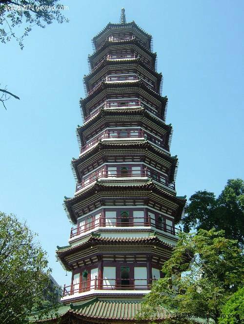 Six Banyan Tree Temple