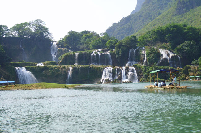 Detian Water Falls Overlook