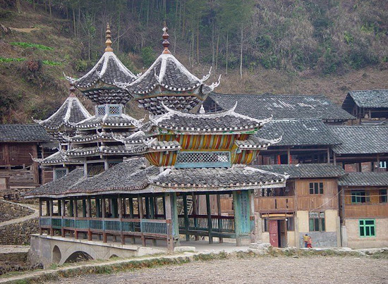 Dimen Dong Village