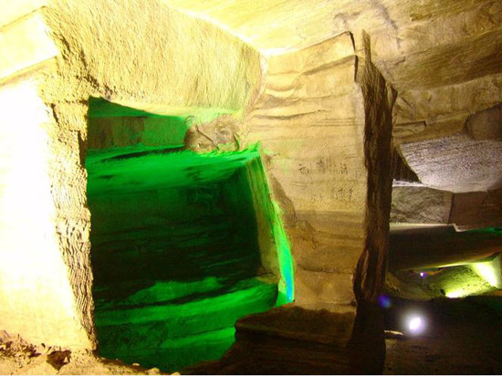 Huashan Mystical Grottos