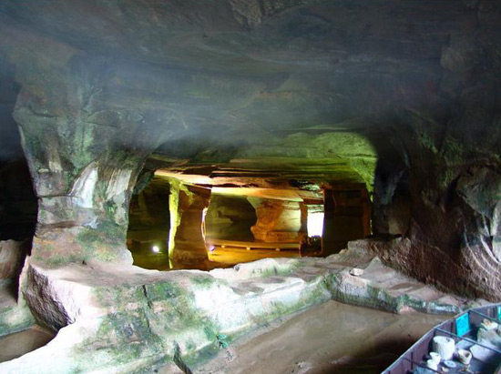Huashan Mystical Grottos