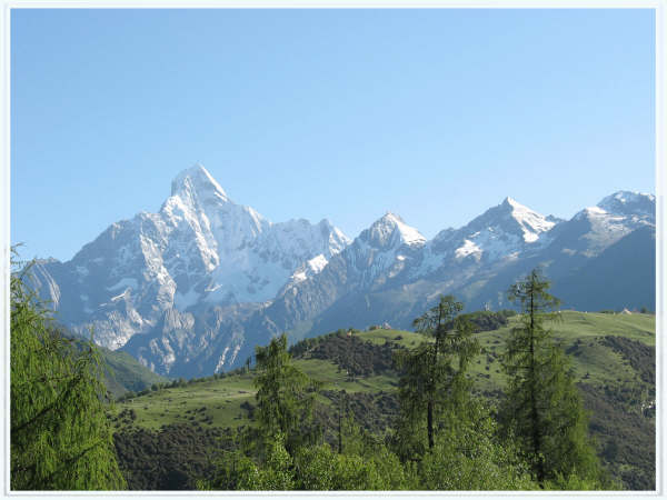 Siguniang Mountains Scenic Area