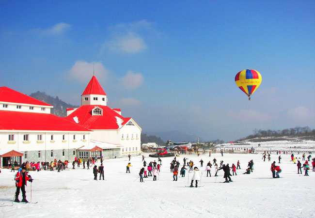 Chengdu Xiling Snow Moutain Photo